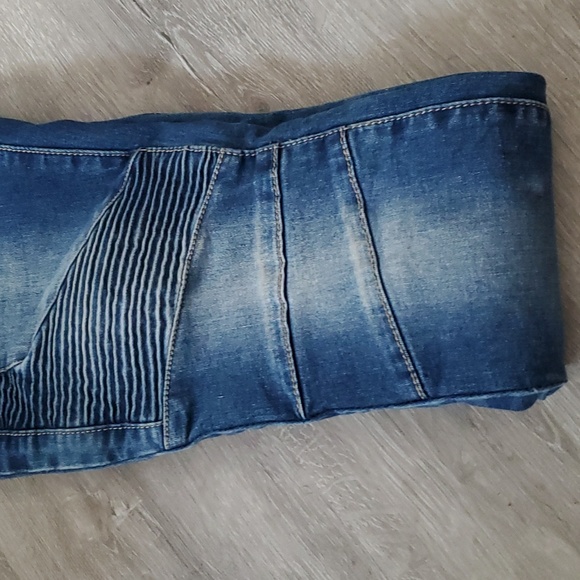 Jeans - Picture 4 of 4